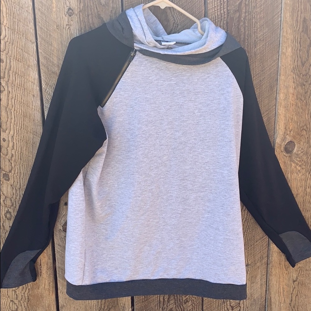Hoodie - Picture 3 of 4